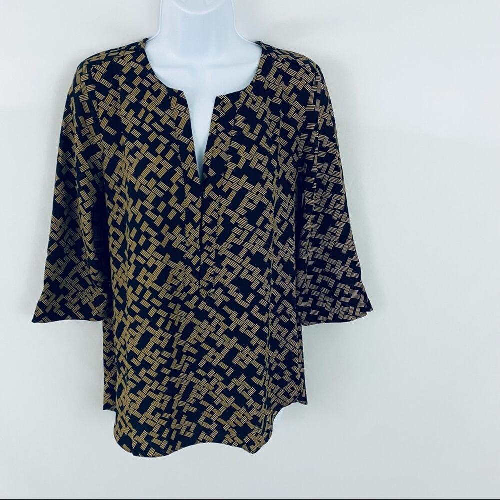 Dana Buchman Top Size Small